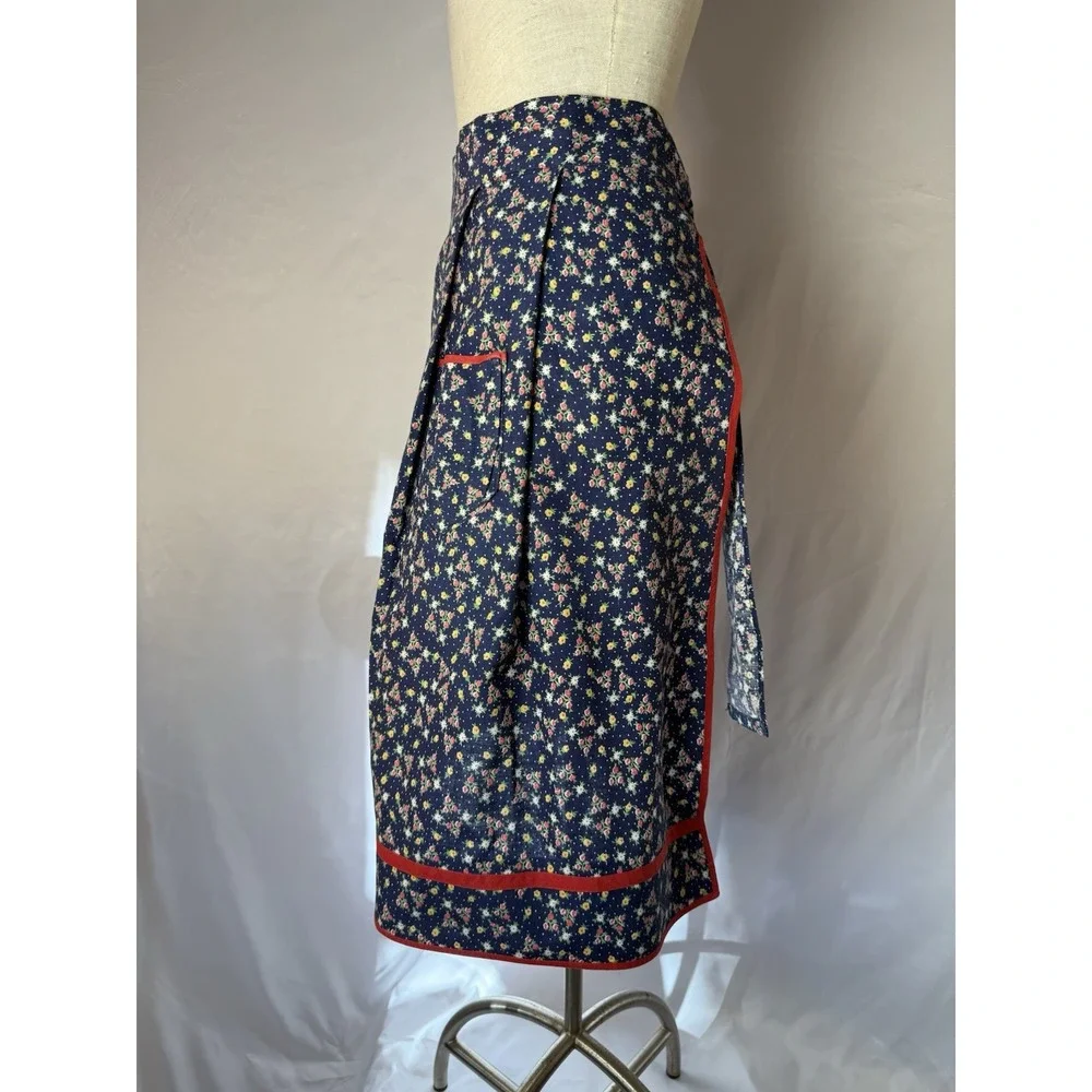 VTG 1/2 Apron Pocket Red Blue Yellow Floral Retro Feed Sack Cottage Farmhouse - Picture 2 of 9
